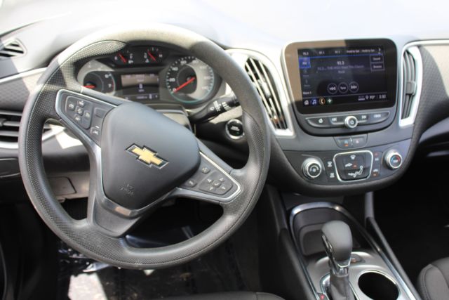 2021 Chevrolet Malibu FWD 1FL