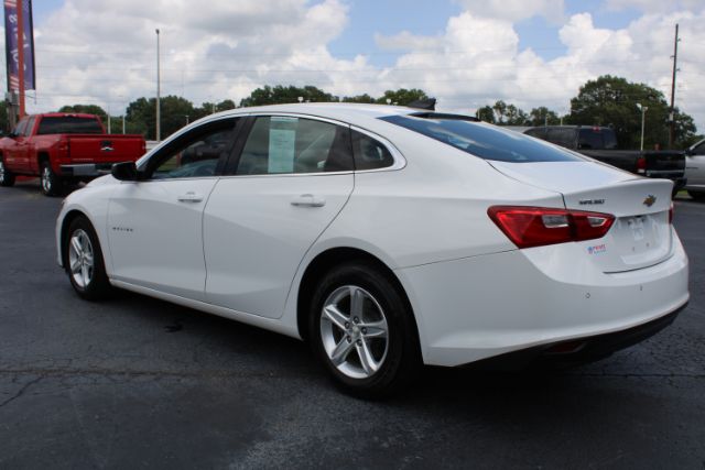 2021 Chevrolet Malibu FWD 1FL