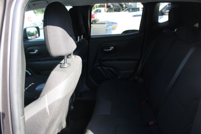 2019 Jeep Renegade Altitude FWD