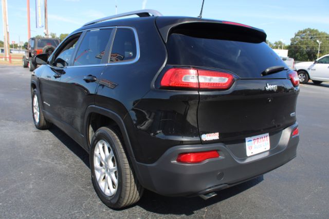 2016 Jeep Cherokee Latitude FWD