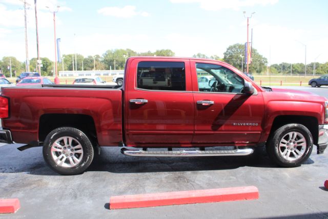 2017 Chevrolet Silverado 1500 LT Crew Cab 2WD