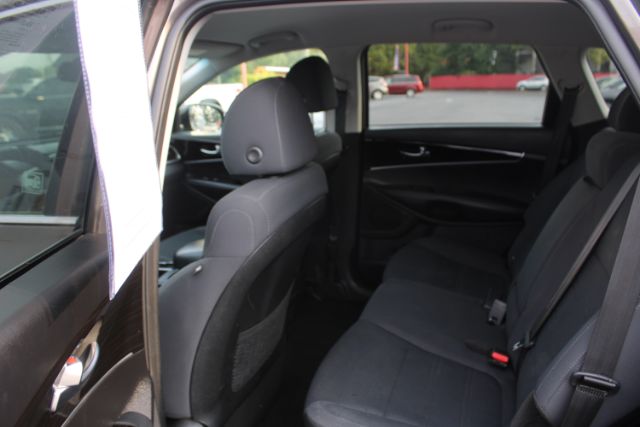 2019 Kia Sorento 2.4L LX