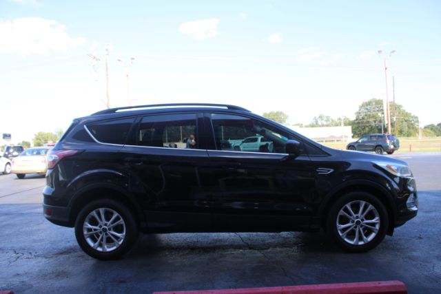 2017 Ford Escape SE FWD