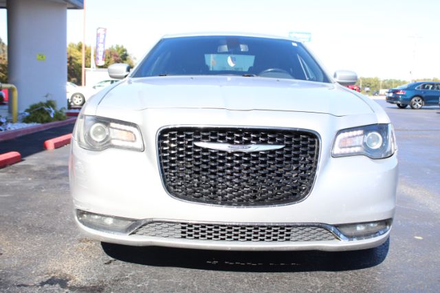 2020 Chrysler 300 S V6 RWD