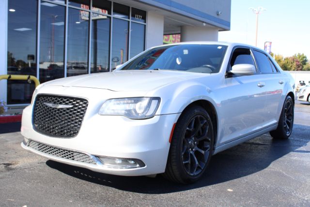 2020 Chrysler 300 S V6 RWD