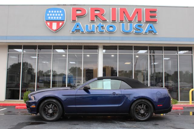 2012 Ford Mustang V6 Convertible