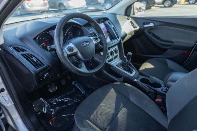 2014 Ford Focus se SE Hatch