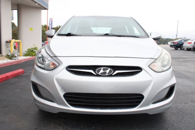 2013 Hyundai Accent GS 5-Door