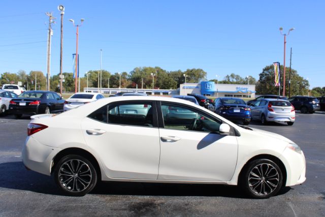 2014 Toyota Corolla 4D