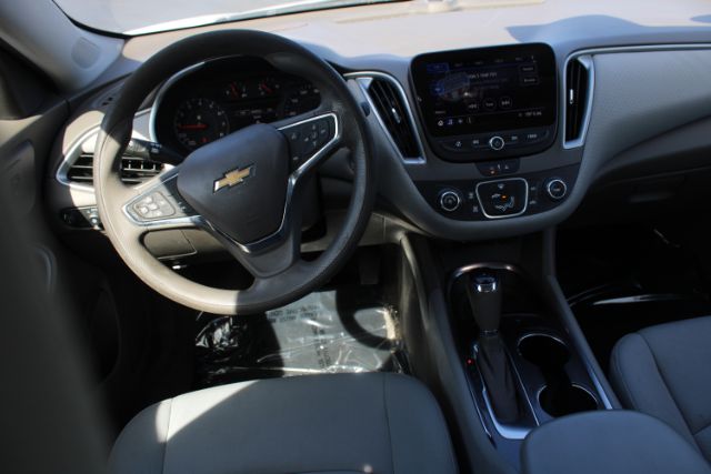 2020 Chevrolet Malibu FWD 1FL