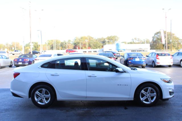 2023 Chevrolet Malibu 1FL