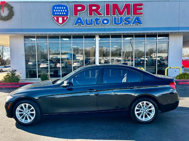 2016 BMW 3 Series 320i's photo